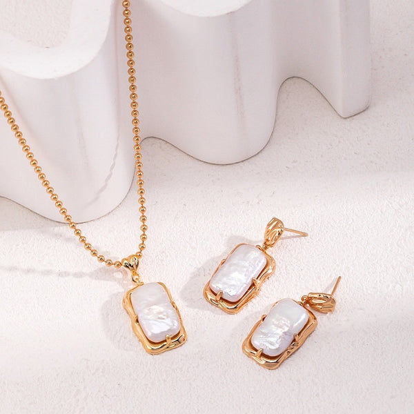 D0475-2 Natural Pearl Earrings and Necklace Set