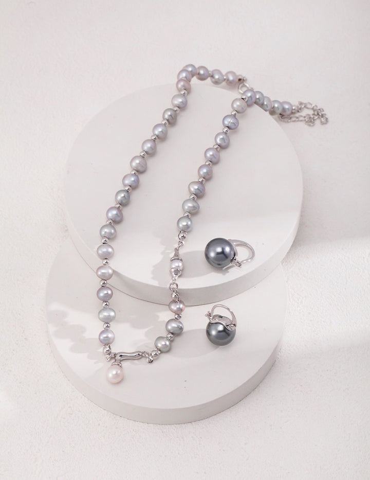  Gray Pearl Necklace