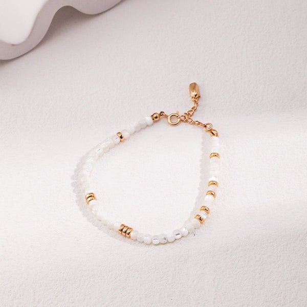 SL0093 - Pure Elegance: Silver Bracelet for Subtle Sophistication